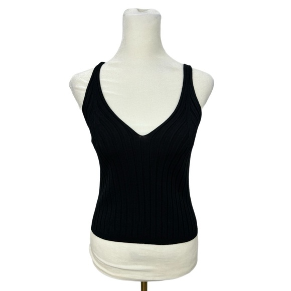 She + Sky Ribbed Knit Lightweight Sweater Tank Top V Neck in Black (s, m, l) - Picture 3 of 11